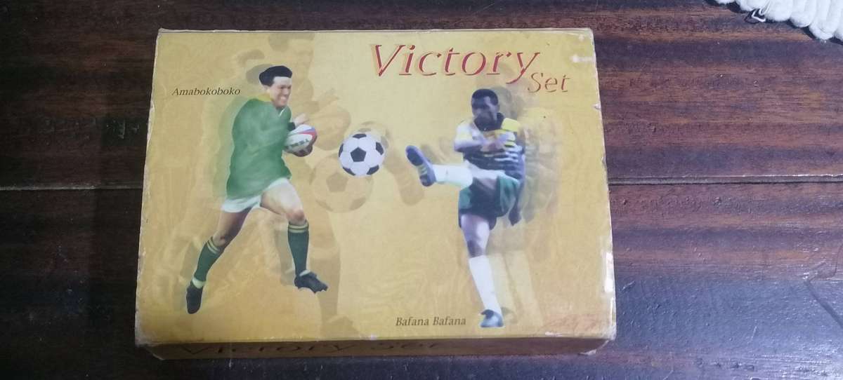 Victory set medallion plus box