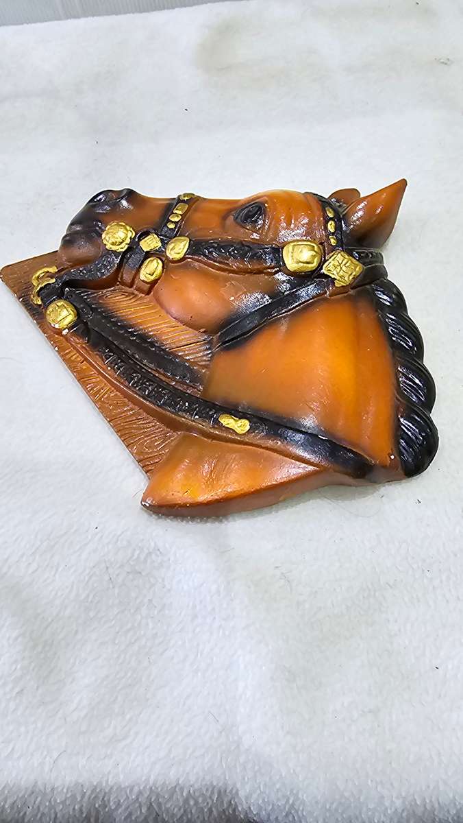 CERAMIC WALL HANGING HORSE HEAD