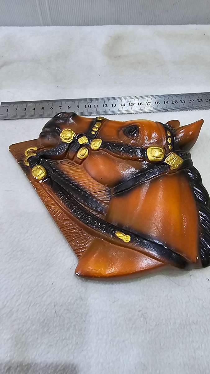 CERAMIC WALL HANGING HORSE HEAD