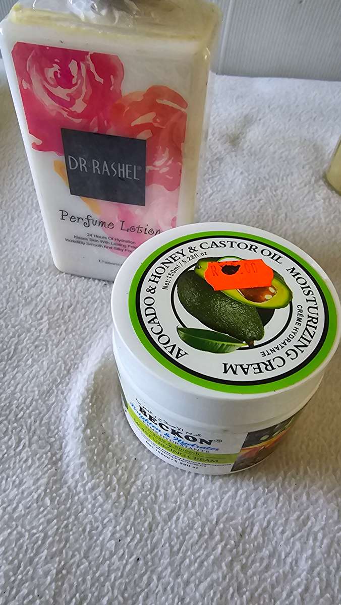 JOBLOT SKIN CARE PRODUCTS(12 PIECE)