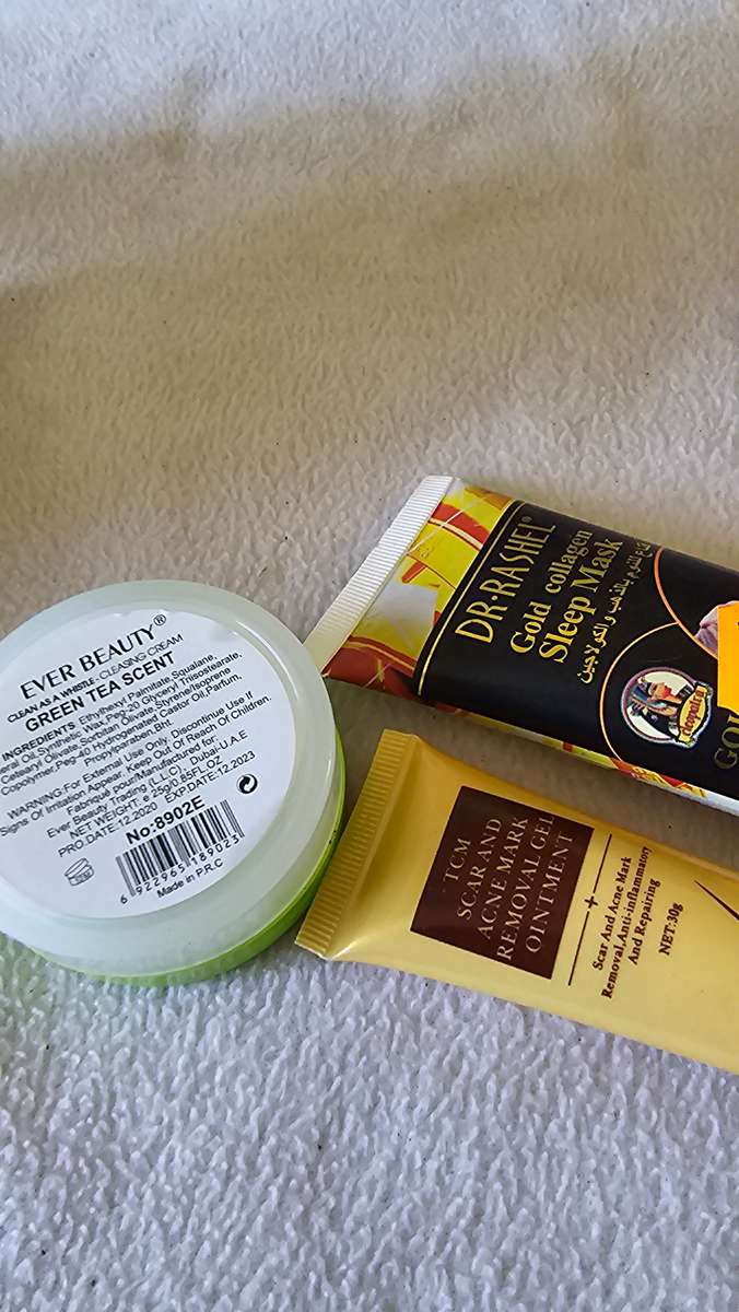 JOBLOT SKIN CARE PRODUCTS(12 PIECE)