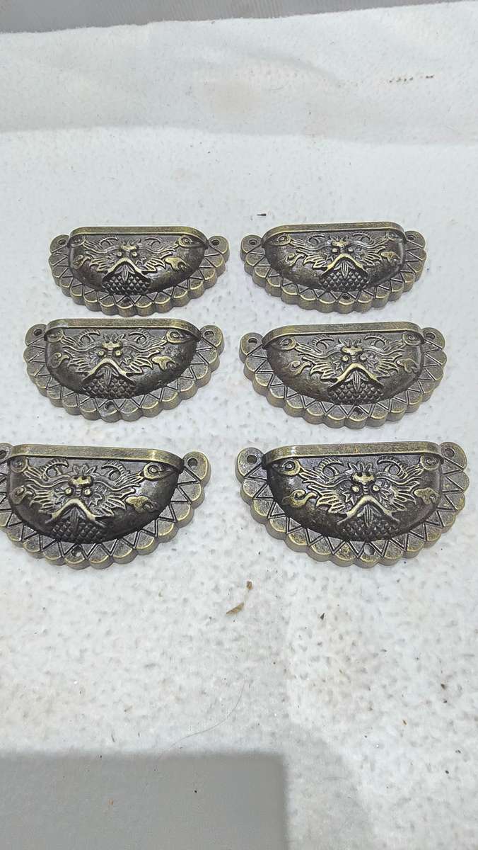 SET OF 6 METAL CHINESE DRAGON DRAWER/ CUP PULLS