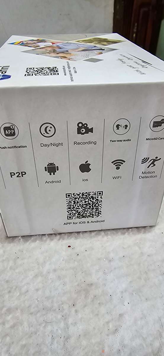 SET OF TWO ,2 OMEGAPIXEL IP CAMERA INCL .POWER SUPPLY