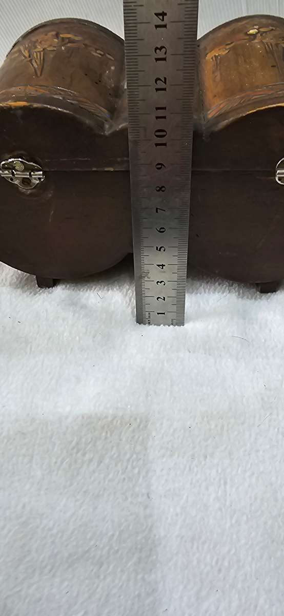 VINTAGE COLLECTIVE WOODEN JEWELRY BOX