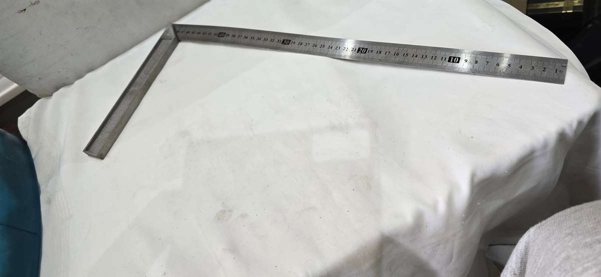 STAINLESS STEEL 48CM SQUARE RULER