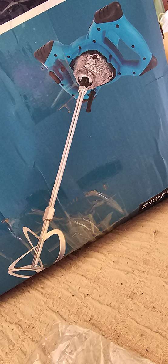 ELECTRIC MIXER (CEMENT,PLASTER,ETC...)