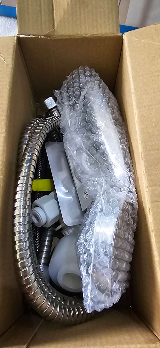 ELECTRIC WATER HEATER