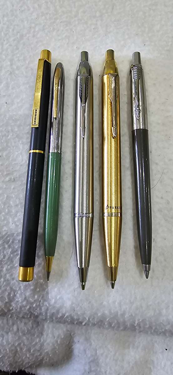 JOBLOT COLLECTABLE PARKER/SHEIFFER/LIEBHERR PENS