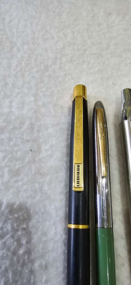 JOBLOT COLLECTABLE PARKER/SHEIFFER/LIEBHERR PENS
