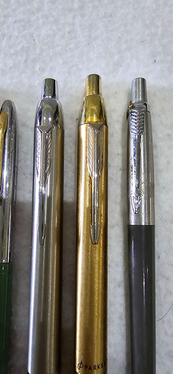 JOBLOT COLLECTABLE PARKER/SHEIFFER/LIEBHERR PENS