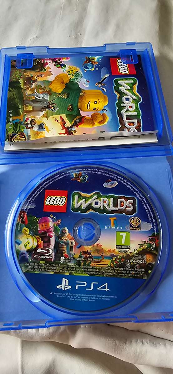 LEGO WORLD PS4 GAME DISC