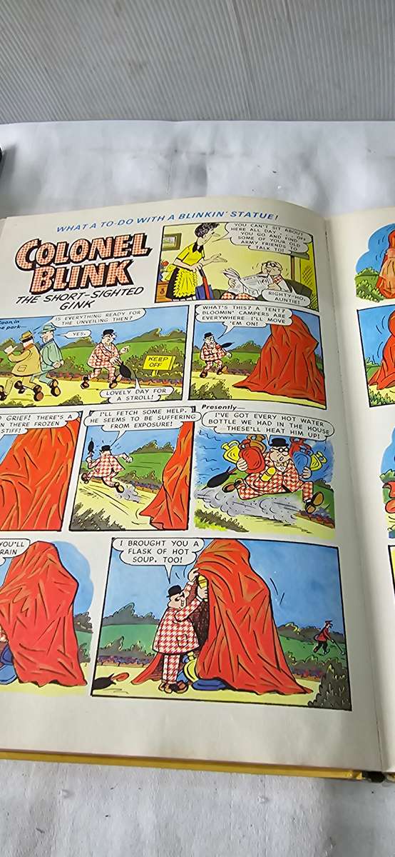 2 x BEEZEER*1977,1983) BOOKS