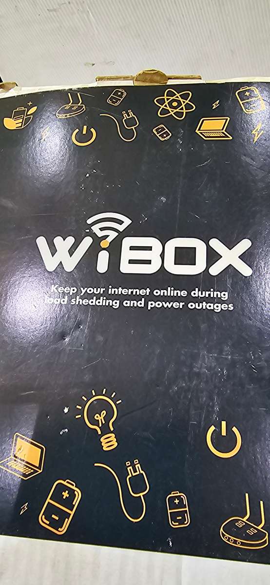 ARION POWER UPS SYSTEM WI BOX(ITEM USED ONCE AND OWNER RELOCATED)