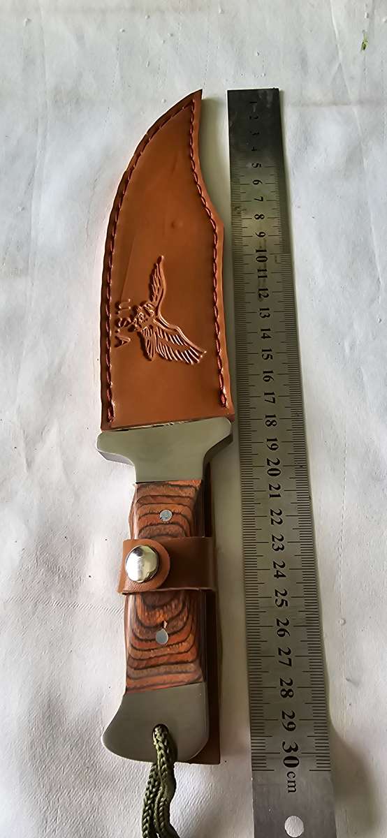 USA HUNTING KNIFE WITH LEATHER SHEATH
