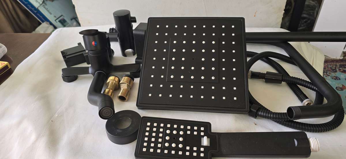 ALL IN ONE BATHROOM SHOWER FAUCET SET