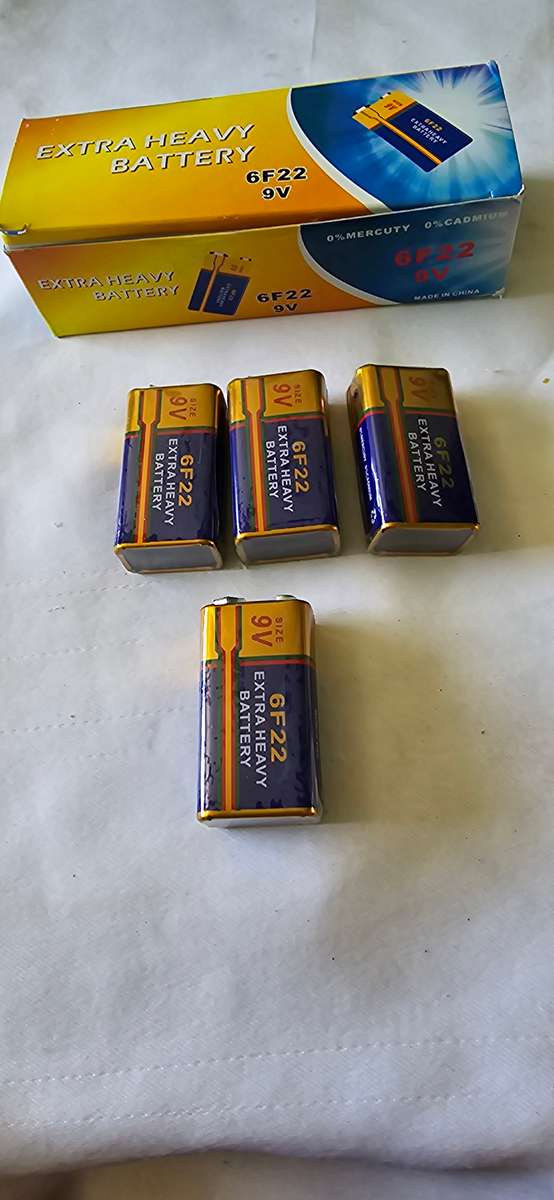 PACK OF FOUR 9V HEAVY DUTY BATTERIES