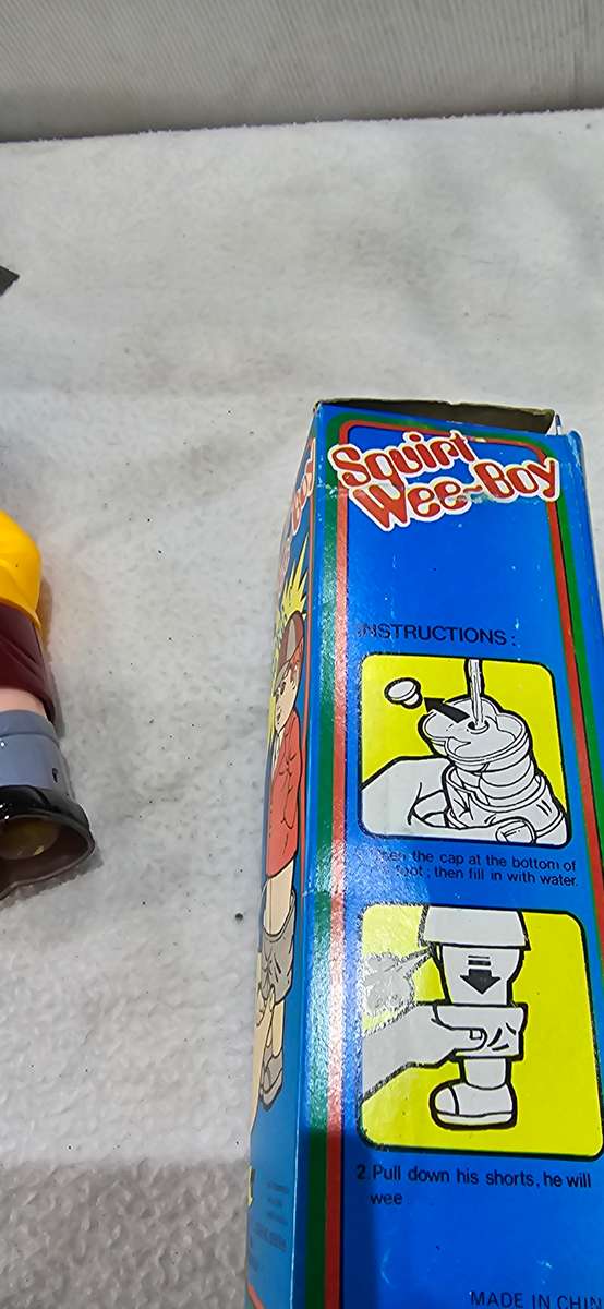 VINTAGE SQUIRT WEE-BOY TOY IN ORIGINAL BOX