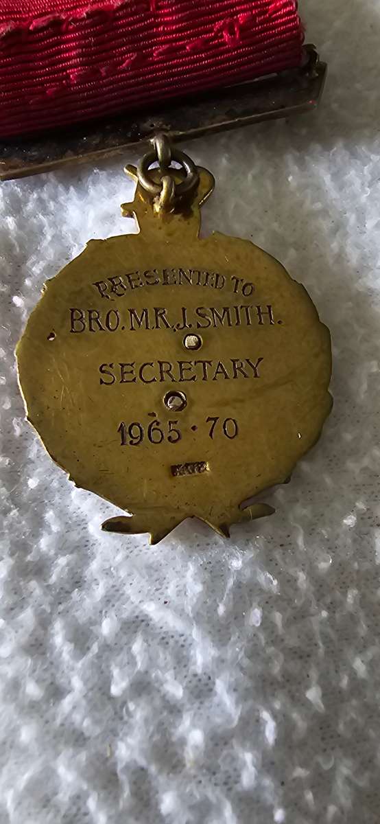 VINTAGE RHODESIAN MASONIC JEWE(1965-1970)