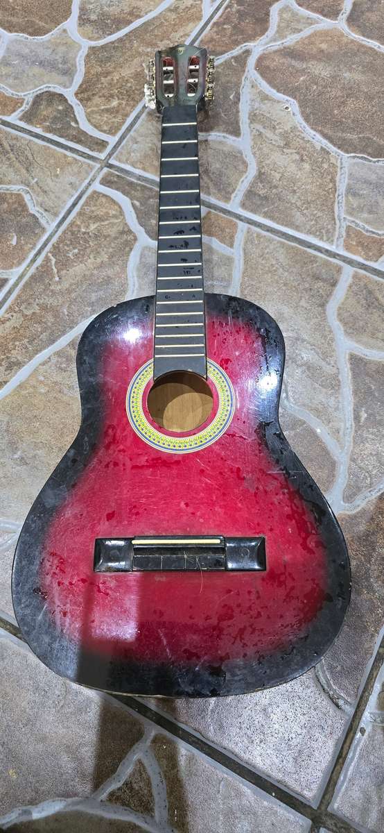 WOODEN GUITAR (SEE DESCRIPTION)