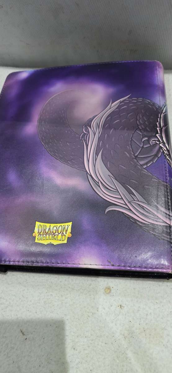 Dragon Shield Trading Card Binder (Holds up to 350 Cards)