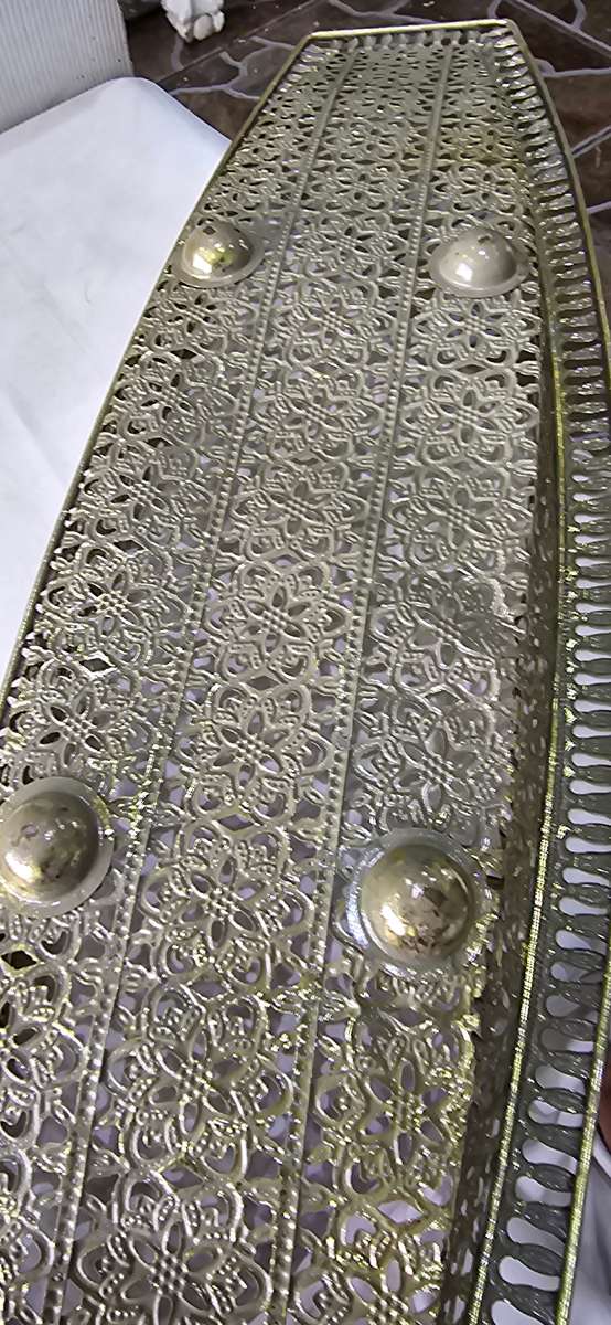 STUNNING BRASS BOAT SHAPED TABLE DECOR(68cm length)