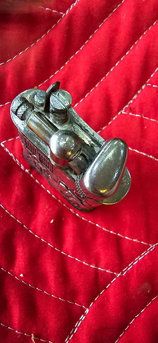 1930's RARE ANTIQUE PETROL CIGARETTE LIGHTER