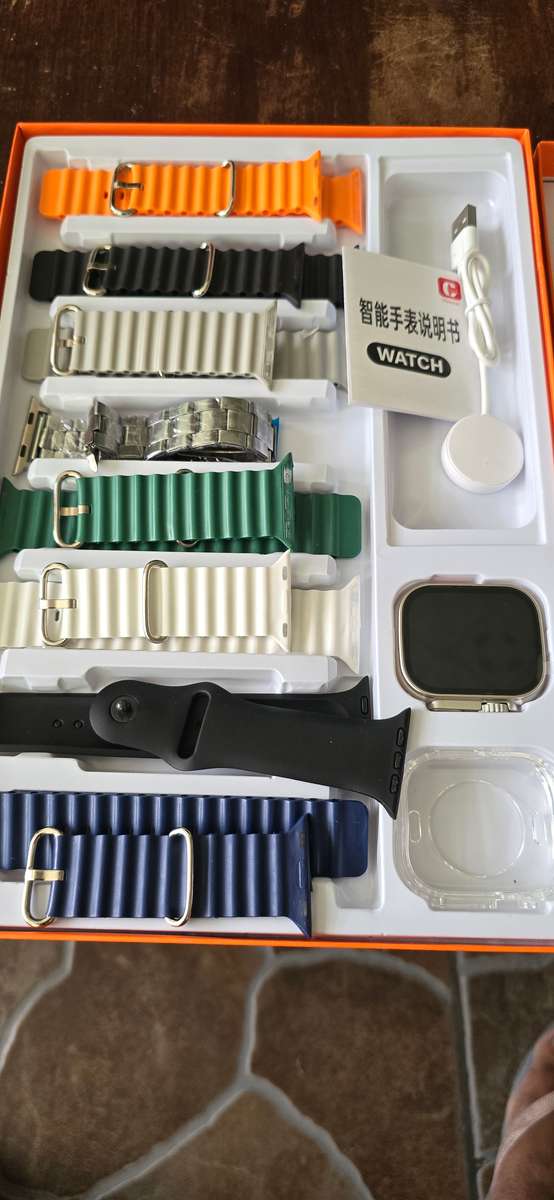 ULTRA 8 PLUS ONE Y80 SMART WATCH(INCL. CHANGEABLE STRAPS)SEALED PACK