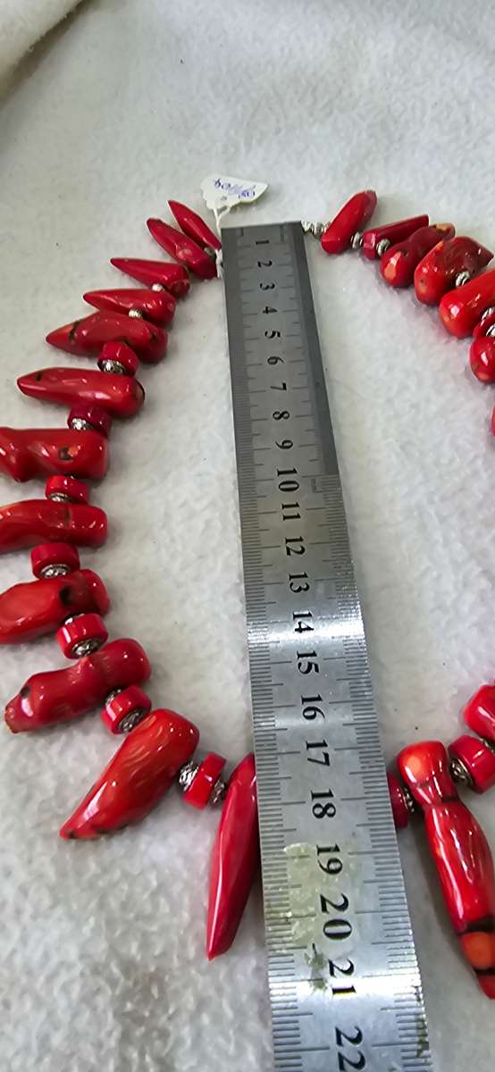 NATURAL RED CORAL NECKLACE
