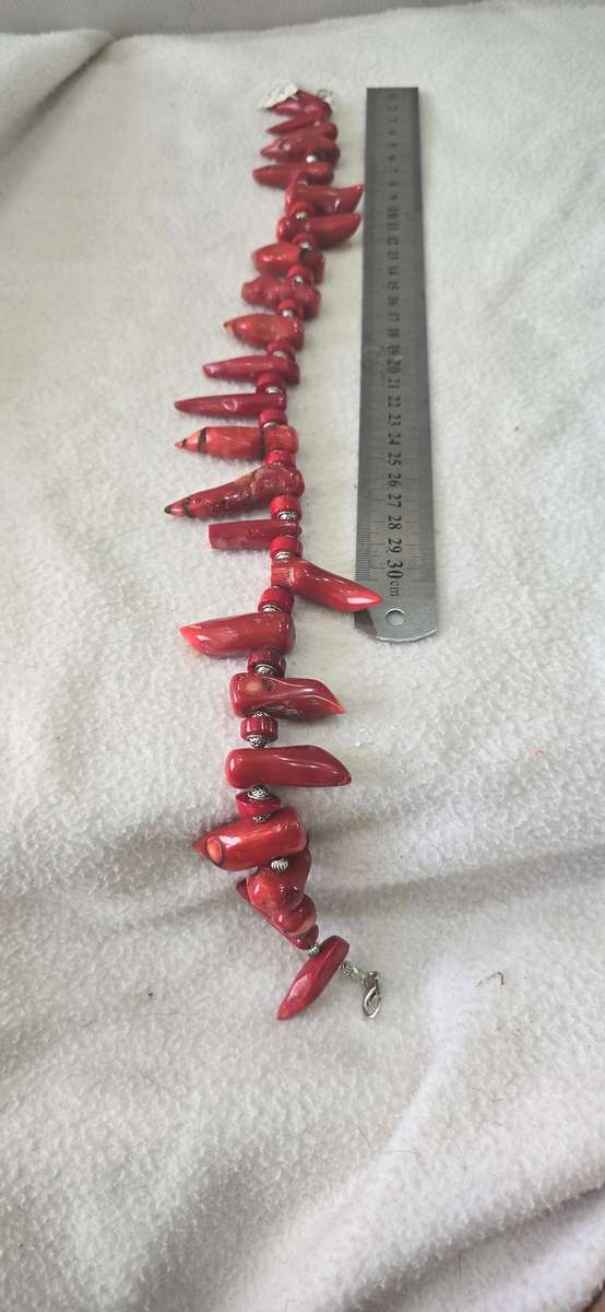 NATURAL RED CORAL NECKLACE