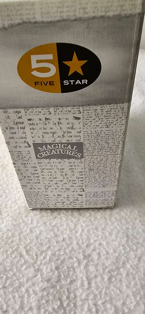 HARRY POTTER FIGURINE