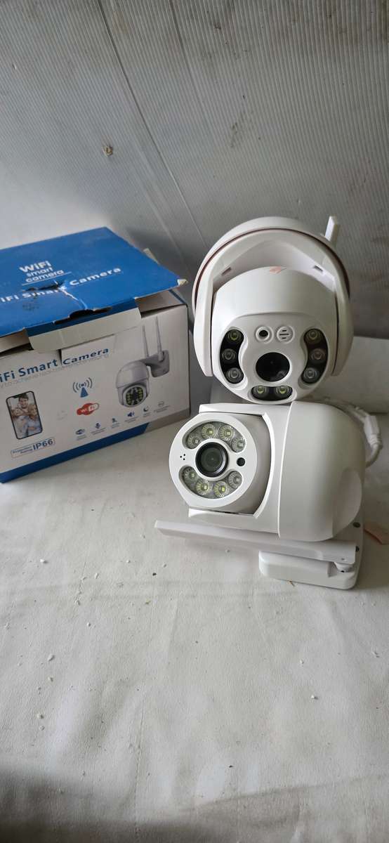 SET OF 2 WIFI SMART CAMERAS-SEE DESCRIPTION