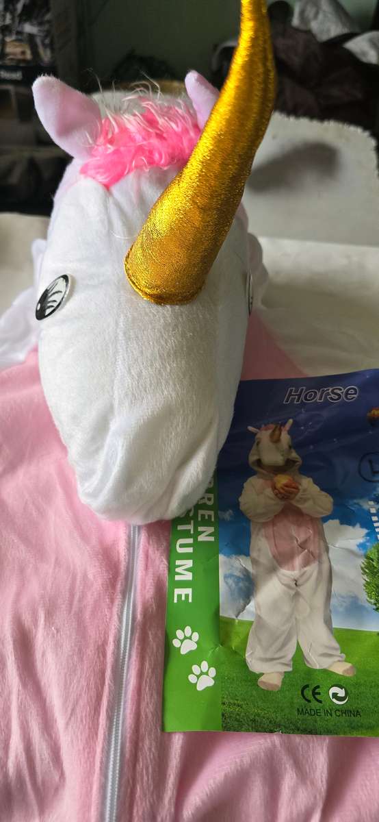 CHILDREN'S HORSE COATUME(SIZE LARGE,7 T0 8 YRS)