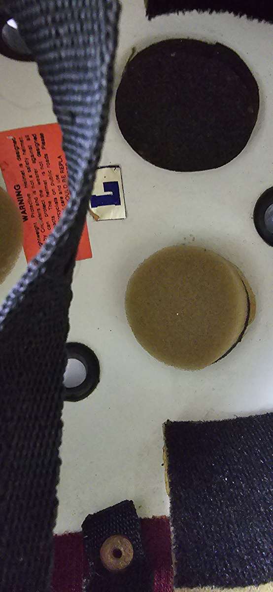 CRICKET HELMET(LARGE)