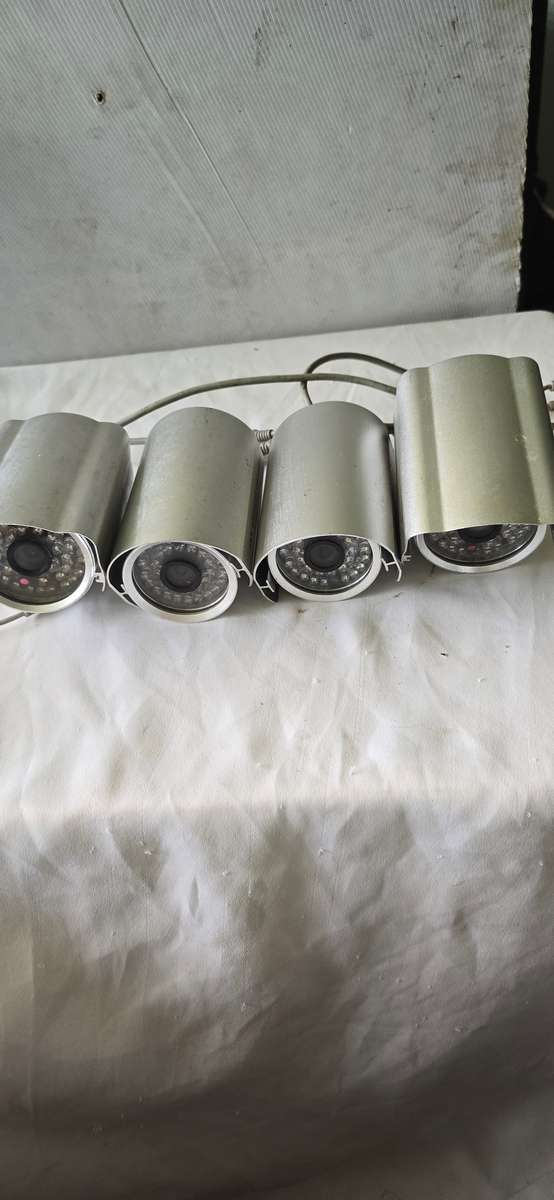 SET OF 4 IR CCD CAMERAS