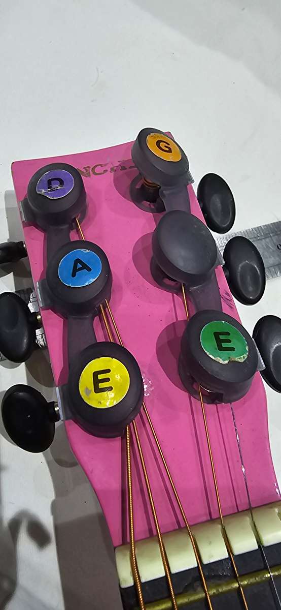 KIDS VINTAGE SANCHEZ  GUITAR(80CM LENGTH)