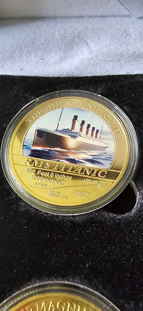 24K GOLD RMS TITANIC 5 DESIGNS COINS WITH CERTIFICATE