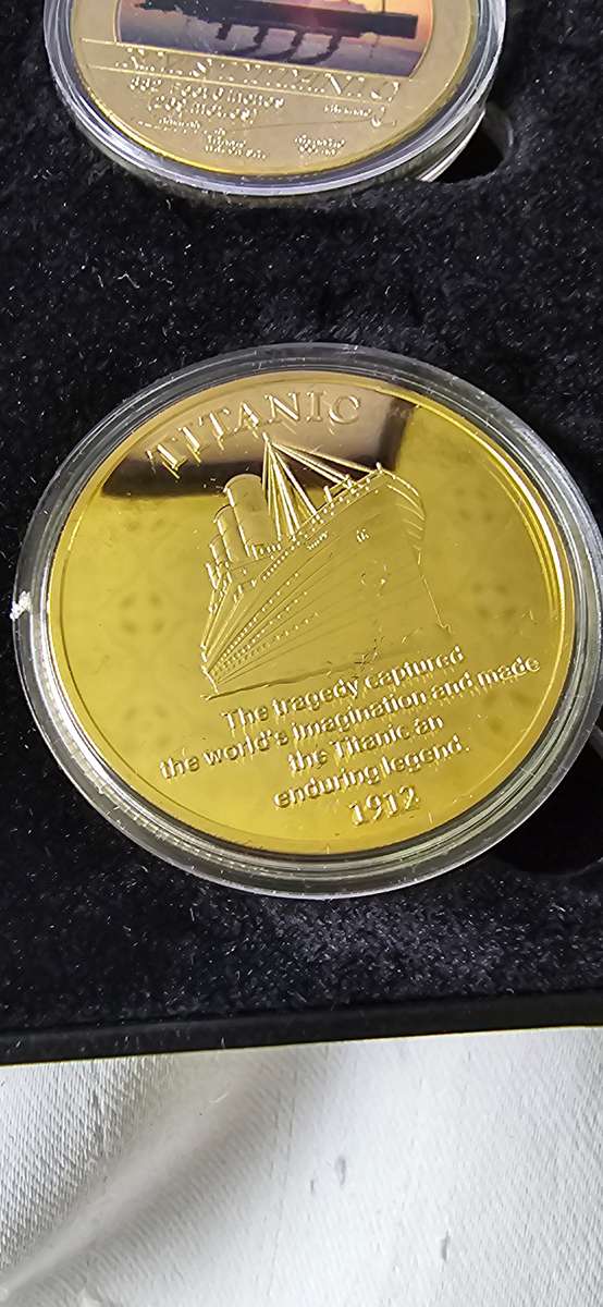 24K GOLD RMS TITANIC 5 DESIGNS COINS WITH CERTIFICATE