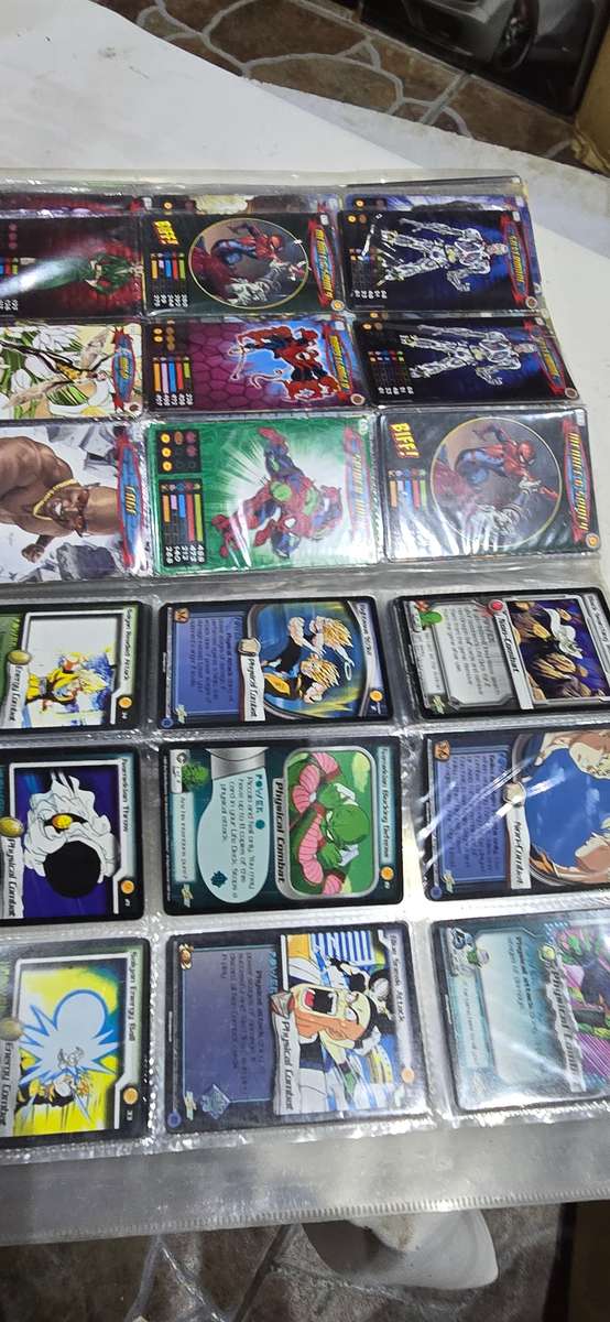 OVER 200 SUPERHEROES TDC IN ALBUM