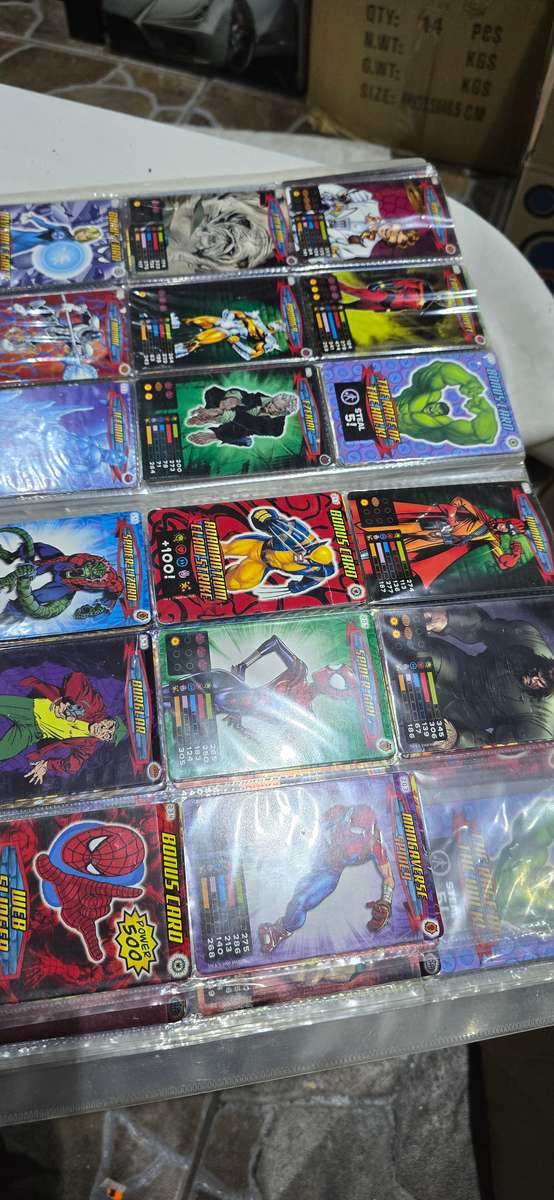 OVER 200 SUPERHEROES TDC IN ALBUM