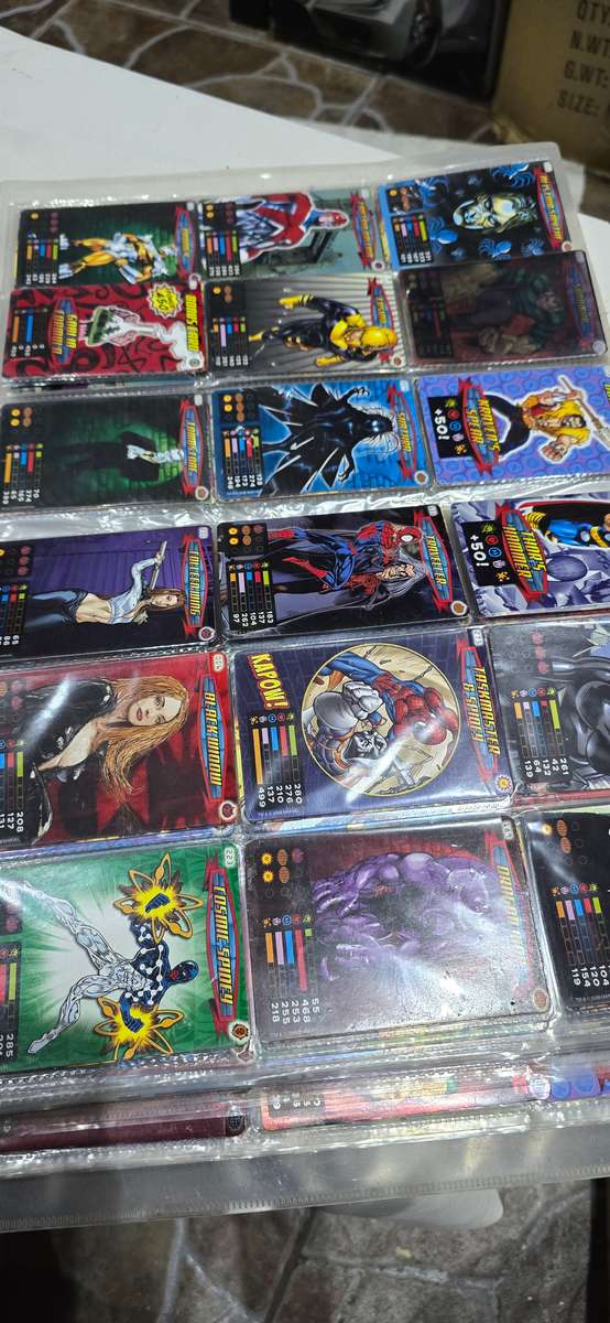 OVER 200 SUPERHEROES TDC IN ALBUM