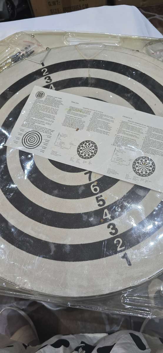 BAILI DART SPORT(REVERSIBLE GAMES) WITH 6 FLIGHTS-46cm in diameter