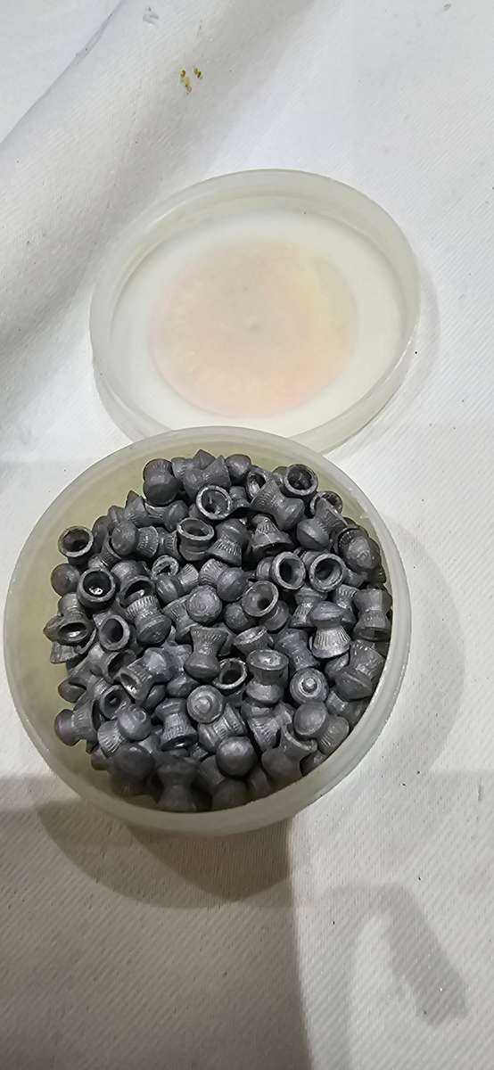 BOX OF 10LEAD PELLETS (10 X 200-4.5MM(