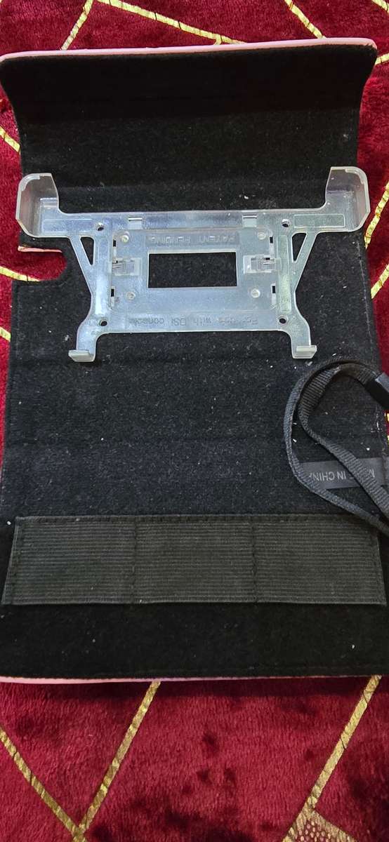 NINTENDO DS LITE INCL.A GAME CARTRIDGE MARIO & SONIC(WORKS, NO CABLES)