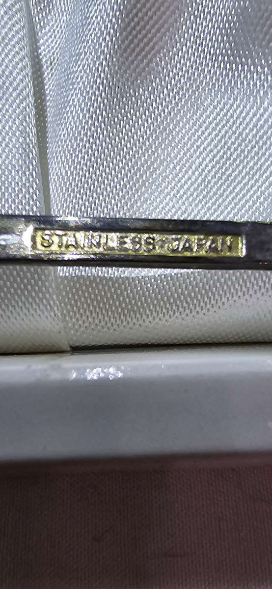 SET OF 6 PORCELAIN HANDLE SILVERPLATED TEASPOONS