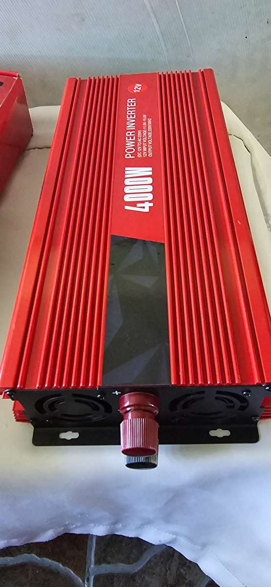 4000 WATTS PURE SINEWAVE INVERTER(12V)