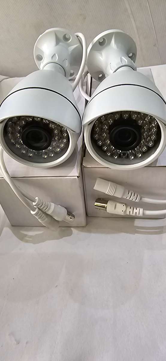 SET OF TWO ,2 MP AHD SECURITY CAMERAS