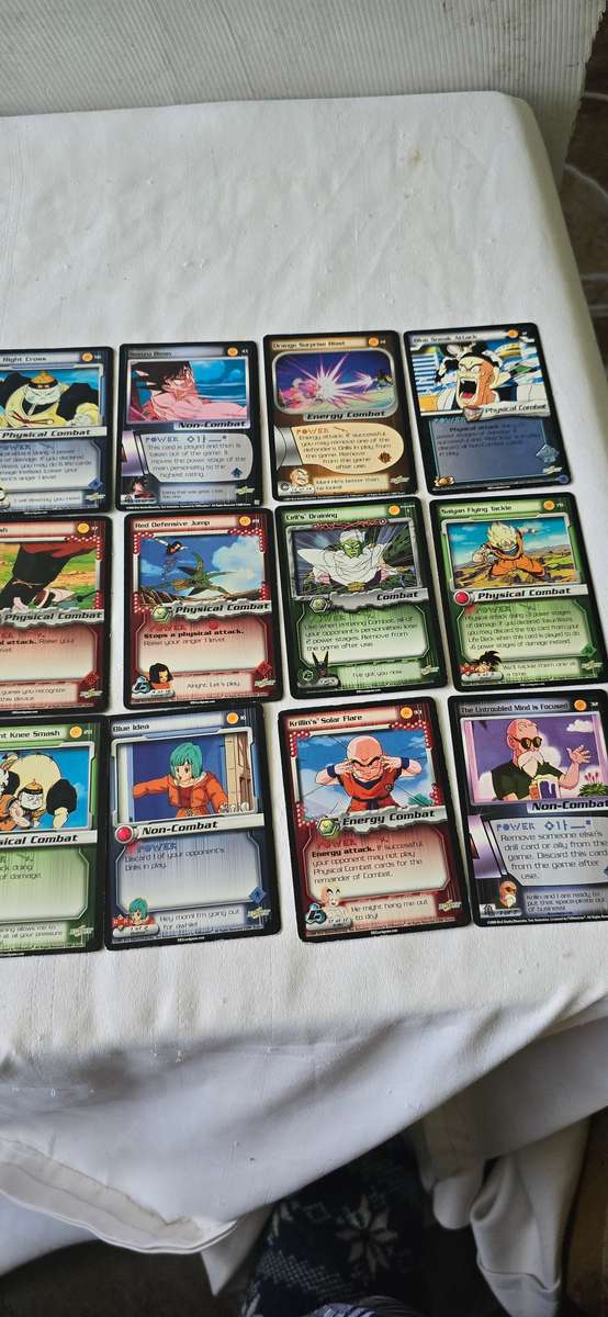OVER 90 DRAGONBALL-Z TRADING CARDS