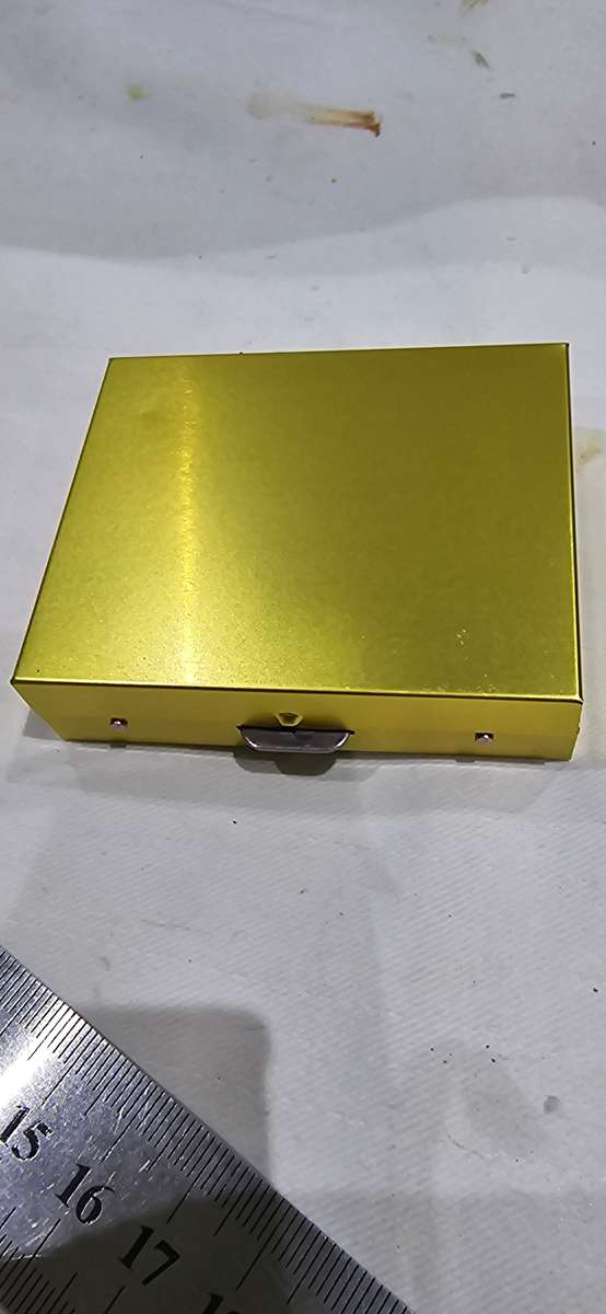 5 PIECE GOLDEN METAL DICES