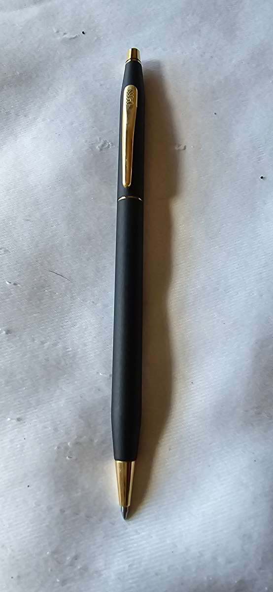CROSS PEN IN ORIGINAL BOX