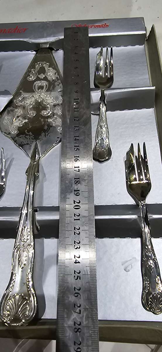 7 PIECE GRENADIER SILVERSMITHS CUTLERY (UK 1970)UNUSED CONDITION